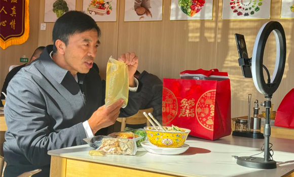 榆阳区古塔镇：指尖经济带火乡土品牌