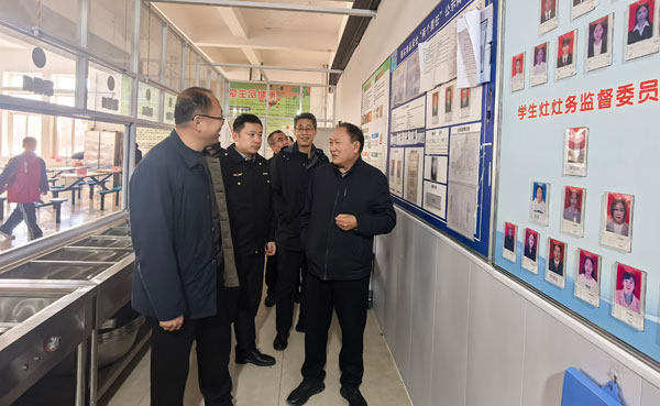 榆林市榆陽區政協副主席侯瑾帶隊督導檢查 筑牢食品安全防線