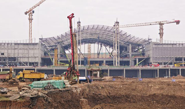 西康高铁全线隧道已全部贯通 将于2026年建