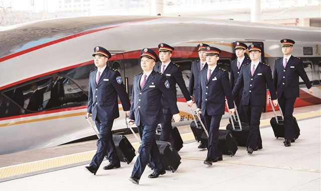 西延高铁进入开通倒计时 司机全面就位