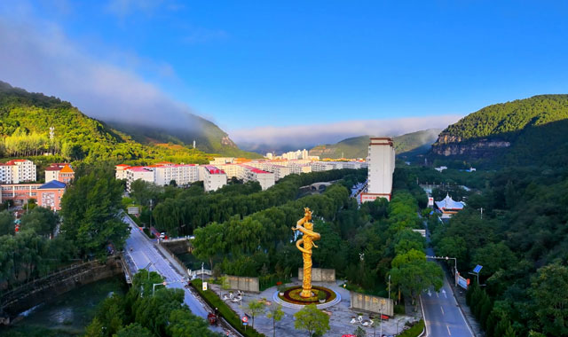 黄龙县获评全国“绿水青山就是金山银山”实