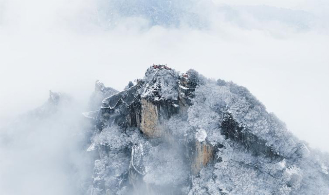 陕西秦岭雪后云海翻涌 宛如仙境